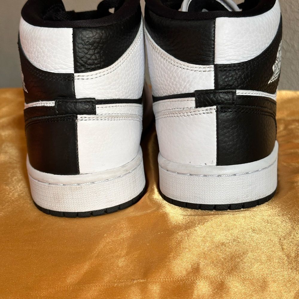 ๐๐๐๐๐Custom Jordan 1โsโHigh๐๐๐๐๐ - Picture 5 of 9